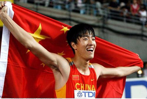 刘翔是哪一年成为奥运会英雄的